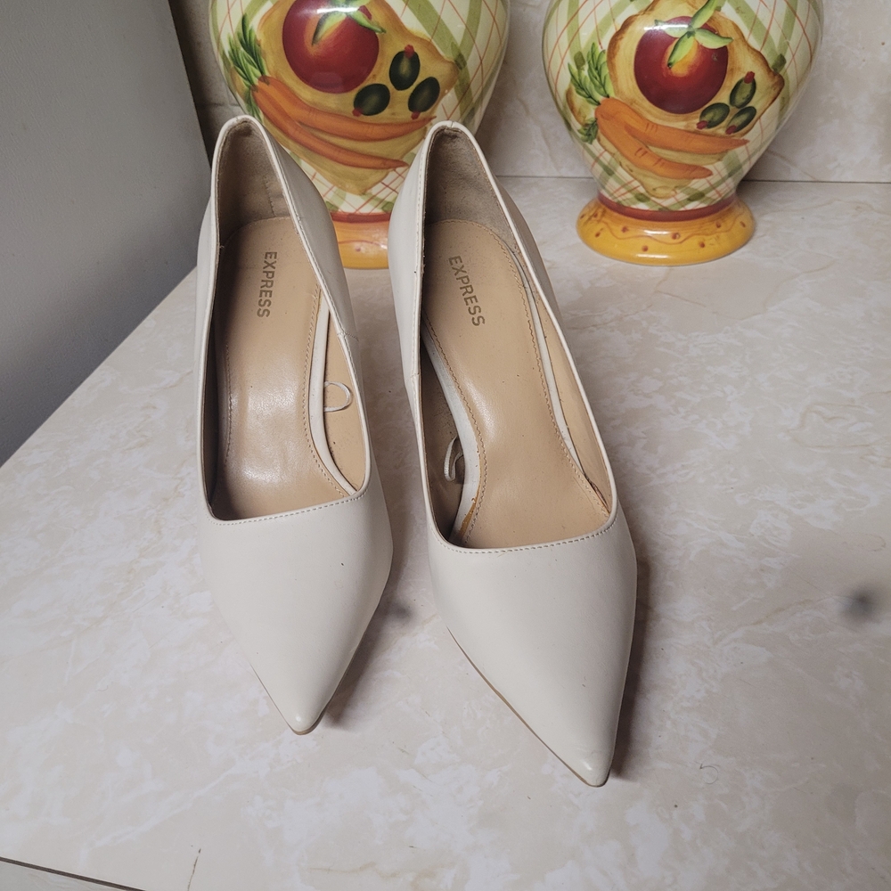 Express Women's Elegant Cream Heels